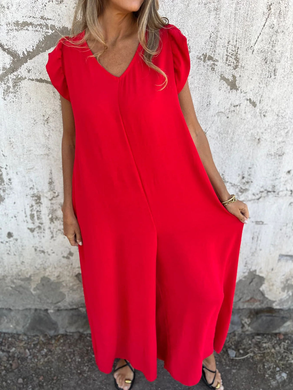 CASSANDRA - Trendy V-Neck Jumpsuit