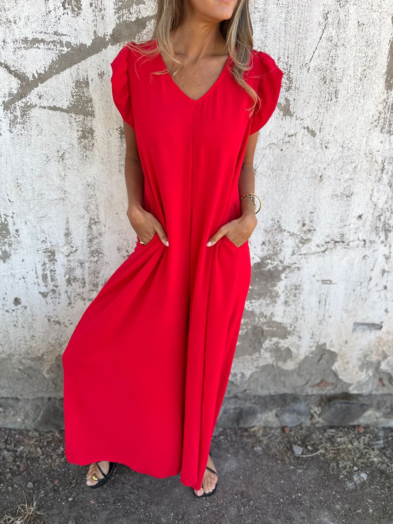 CASSANDRA - Trendy V-Neck Jumpsuit