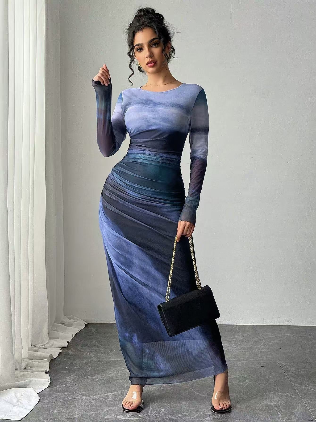JULIA - Comfy Printed Long Sleeve Round Neck Bodycon Maxi Dress