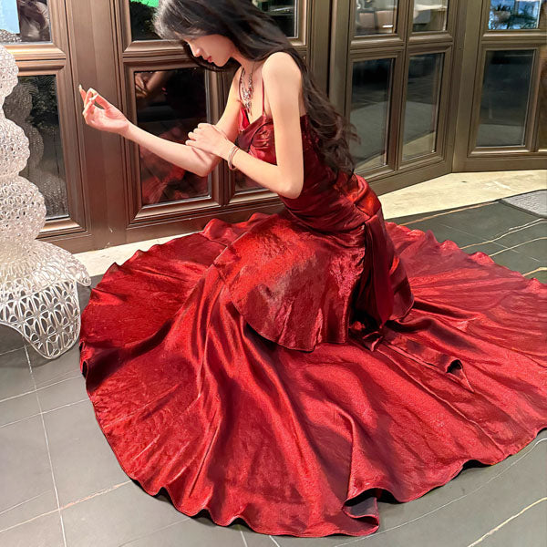 VIANNE - Glamorous Ruffled Maxi Dress