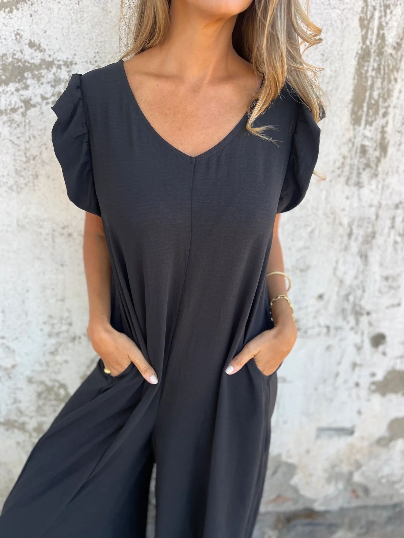 CASSANDRA - Trendy V-Neck Jumpsuit