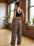 LIEZEL – Comfy Straight-Leg Leopard Print Pants