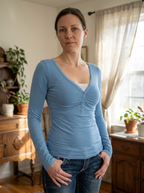 PALYA - Comfy V-Neck Long Sleeve Top